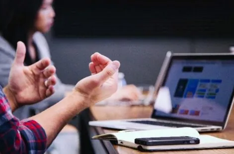 Strategic Pricing Reviews: From Product Launch to Regular Evaluations – How Often is Optimal?